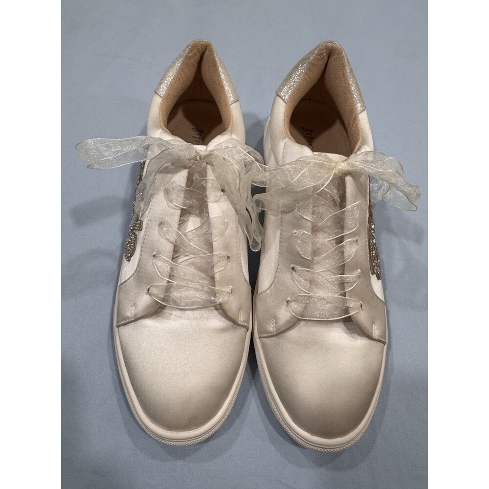 Betsey Johnson SB-CIBIL White Fabric Sneaker 8.5M Bridal Flat Shoes